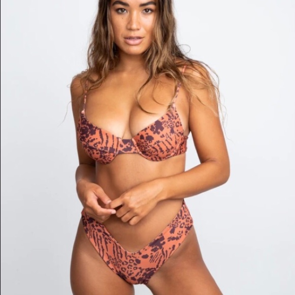 SKATIE swimwear- Utica print Kate top M